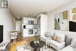 165 - 798 RICHMOND STREET  Toronto, ON M6J 3N7