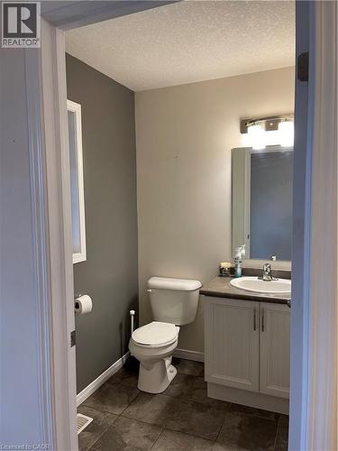 11 Hackberry Lane, Simcoe, ON - Indoor Photo Showing Bathroom