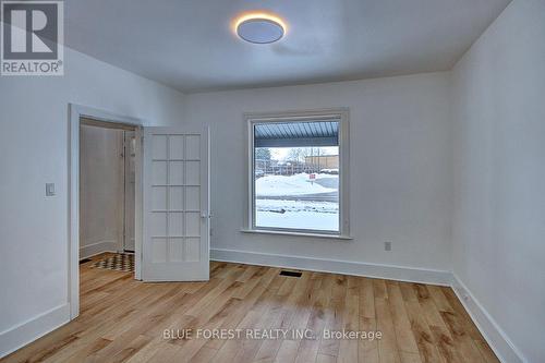 22 Cross Street, Chatham-Kent (Chatham), ON - Indoor Photo Showing Other Room