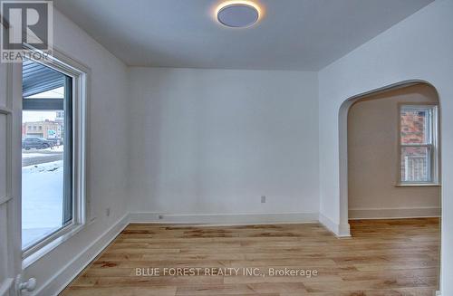 22 Cross Street, Chatham-Kent (Chatham), ON - Indoor Photo Showing Other Room