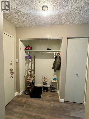 205A, 5611 10 Avenue, Edson, AB - Indoor