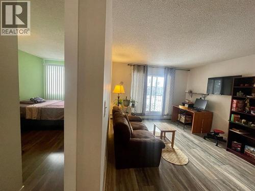 205A, 5611 10 Avenue, Edson, AB - Indoor