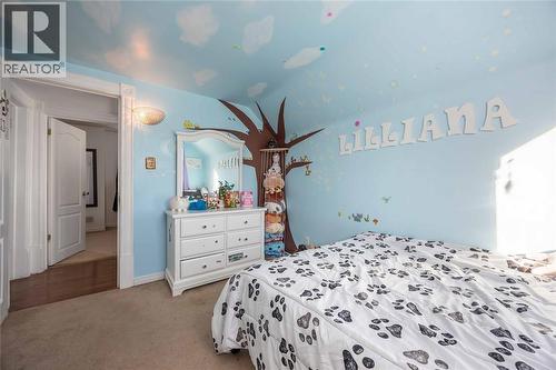 377 Shepherd Street, Sarnia, ON - Indoor Photo Showing Bedroom