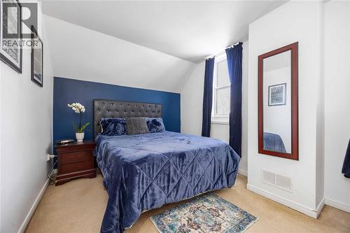 377 Shepherd Street, Sarnia, ON - Indoor Photo Showing Bedroom