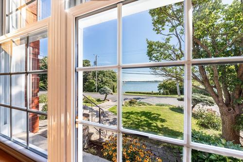 Vue sur l'eau - 110 Rue Martel, Chambly, QC -  With Exterior