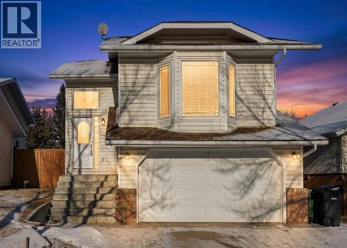 40 Hunters Gate  Okotoks, AB T0L 1T4