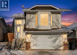 40 Hunters Gate  Okotoks, AB T0L 1T4