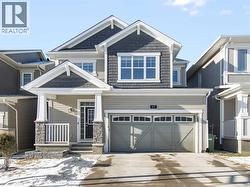 17 Carrington Manor NW  Calgary, AB T3P 0Z2