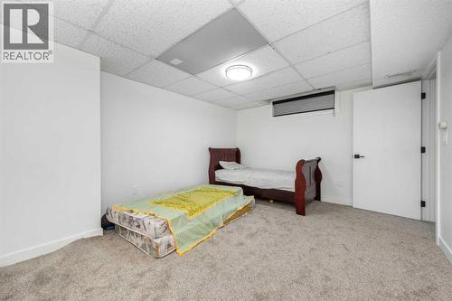 133 Woodbrook Road Sw, Calgary, AB - Indoor