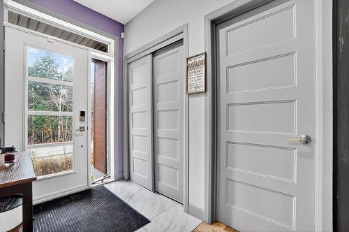 Hall d'entrée/Vestibule - 1855 Ch. Morrisson, Saint-Lin/Laurentides, QC - Indoor Photo Showing Other Room