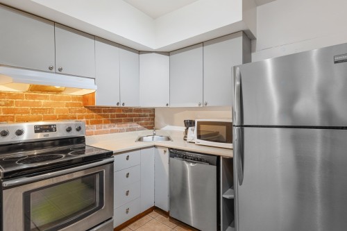 Cuisine - 5192  - 5194 Rue St-Dominique, Montréal (Le Plateau-Mont-Royal), QC - Indoor Photo Showing Kitchen