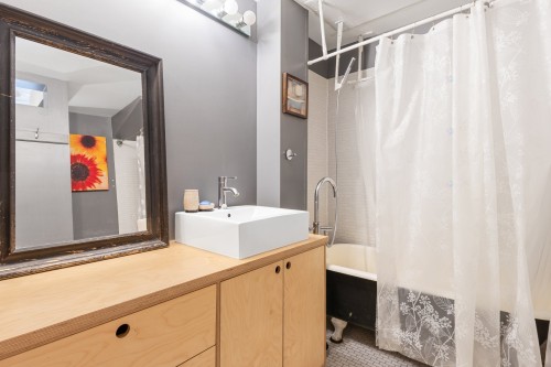 Salle de bains - 5192  - 5194 Rue St-Dominique, Montréal (Le Plateau-Mont-Royal), QC - Indoor Photo Showing Bathroom