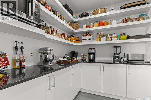 Grandview Trail, Corman Park Rm No. 344, SK - Indoor With Storage