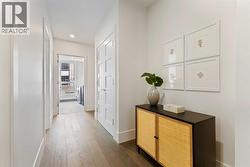 Hallway to bedrooms - 