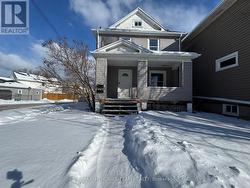 2 (UPPER) - 130 YORK STREET  St. Catharines (Downtown), ON L2R 6E4