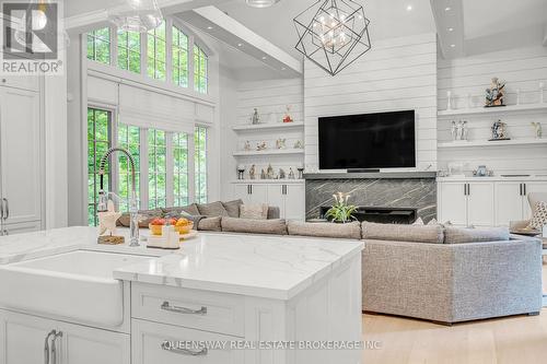 2600 17Th Sideroad, King, ON - Indoor