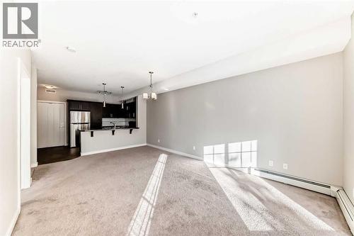 225, 20 Royal Oak Plaza Nw, Calgary, AB - Indoor