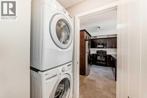 225, 20 Royal Oak Plaza Nw, Calgary, AB - Indoor Photo Showing Laundry Room