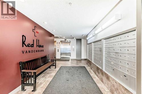 225, 20 Royal Oak Plaza Nw, Calgary, AB - Indoor Photo Showing Other Room