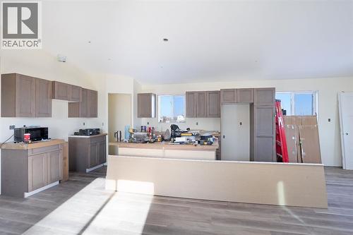 98 Meadowplace Drive, Brooks, AB - Indoor Photo Showing Kitchen