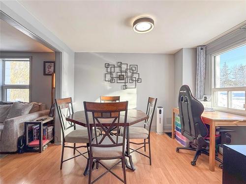 310 Commercial Street, Wawanesa, MB - Indoor Photo Showing Dining Room