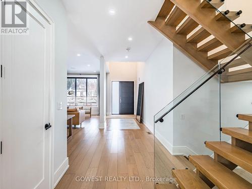 402 Niar Avenue, Mississauga, ON - Indoor Photo Showing Other Room