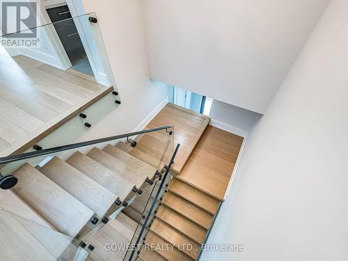 402 Niar Avenue, Mississauga, ON - Indoor Photo Showing Other Room