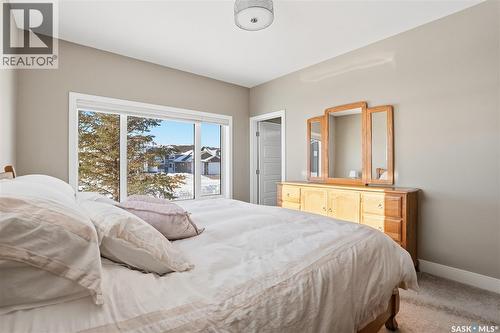 2 433 Palmer Crescent, Warman, SK - Indoor Photo Showing Bedroom