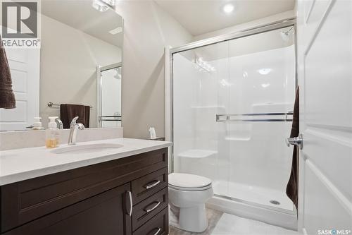 2 433 Palmer Crescent, Warman, SK - Indoor Photo Showing Bathroom