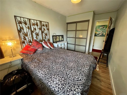 205-377 Dogwood St, Campbell River, BC - Indoor Photo Showing Bedroom