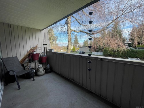 205-377 Dogwood St, Campbell River, BC - Outdoor