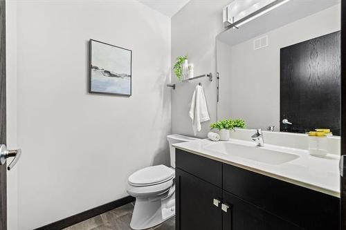 196 Hallfield Bay, Winnipeg, MB 