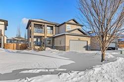 196 Hallfield BAY  Winnipeg, MB R2N 3R6