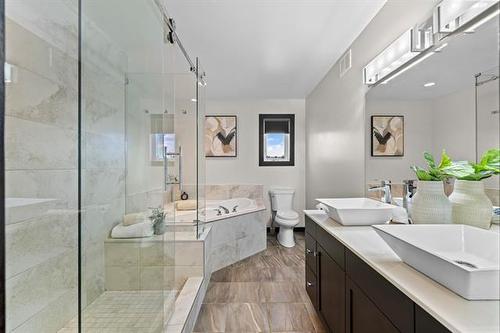 196 Hallfield Bay, Winnipeg, MB 