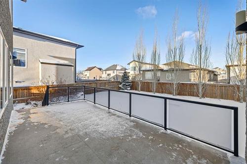 196 Hallfield Bay, Winnipeg, MB 