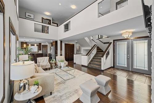 196 Hallfield Bay, Winnipeg, MB 