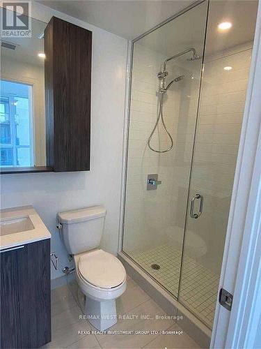 404 - 70 Annie Craig Drive, Toronto, ON - Indoor Photo Showing Bathroom