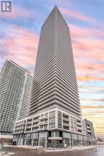 404 - 70 Annie Craig Drive, Toronto, ON - Outdoor