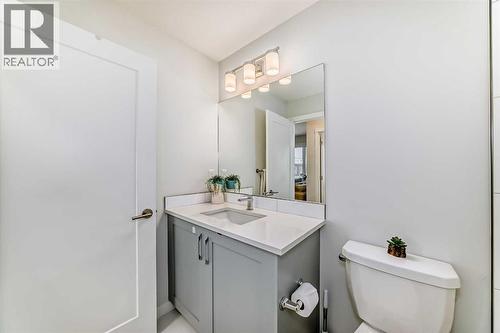 316, 200 Shawnee Square Sw, Calgary, AB - Indoor Photo Showing Bathroom
