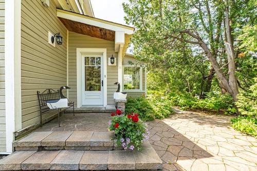 Entrée extérieure - 169 Ch. Du Tour-Du-Lac, Sainte-Agathe-Des-Monts, QC - Outdoor