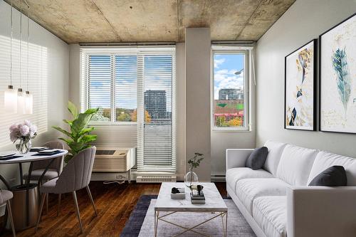 Salon - 206-888 Rue Wellington, Montréal (Ville-Marie), QC - Indoor Photo Showing Living Room