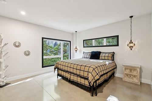 Chambre à coucher principale - 4220 Rue Des Monarques, Sainte-Adèle, QC - Indoor Photo Showing Bedroom