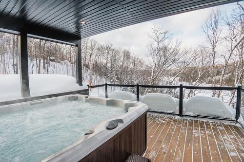 Spa - 4220 Rue Des Monarques, Sainte-Adèle, QC - Outdoor