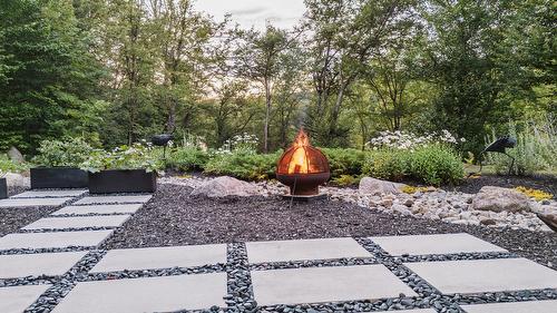 Cour - 4220 Rue Des Monarques, Sainte-Adèle, QC - 