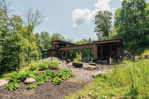 Face arrière - 4220 Rue Des Monarques, Sainte-Adèle, QC - Outdoor