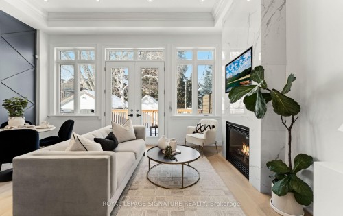 62 Burlingame Road, Toronto, ON - Indoor With Fireplace