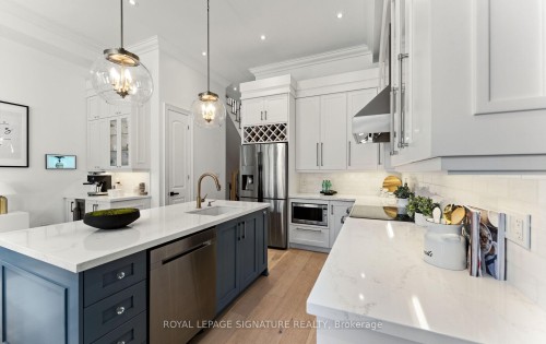 62 Burlingame Road, Toronto, ON - Indoor Photo Showing Kitchen With Upgraded Kitchen