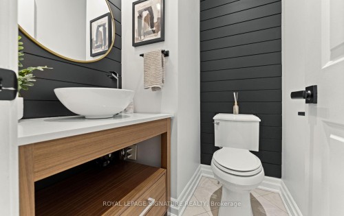 62 Burlingame Road, Toronto, ON - Indoor Photo Showing Bathroom