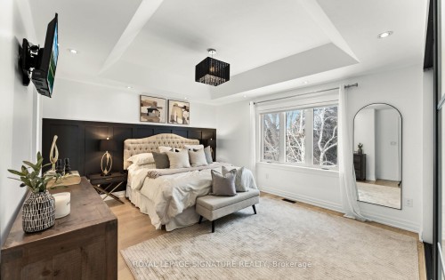 62 Burlingame Road, Toronto, ON - Indoor Photo Showing Bedroom