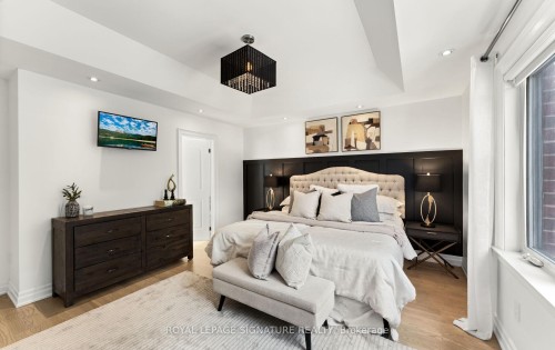 62 Burlingame Road, Toronto, ON - Indoor Photo Showing Bedroom